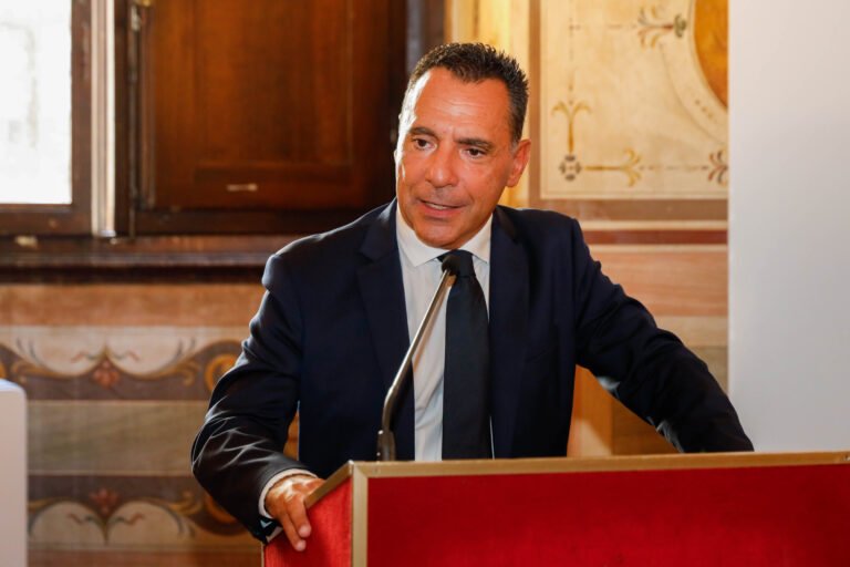 Confesercenti: il bilancio del forum “Aperti”. Sei giorni in piazza per il futuro delle città